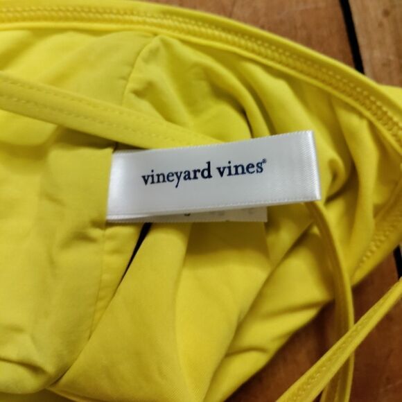 Vineyard Vines swim top size 5 tankini navy yellow striped ruffles bathing suit - Picture 3 of 5